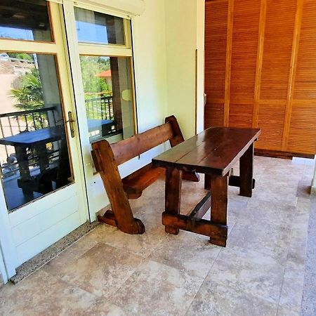 Apartmani Iskra Krk Town Exterior foto
