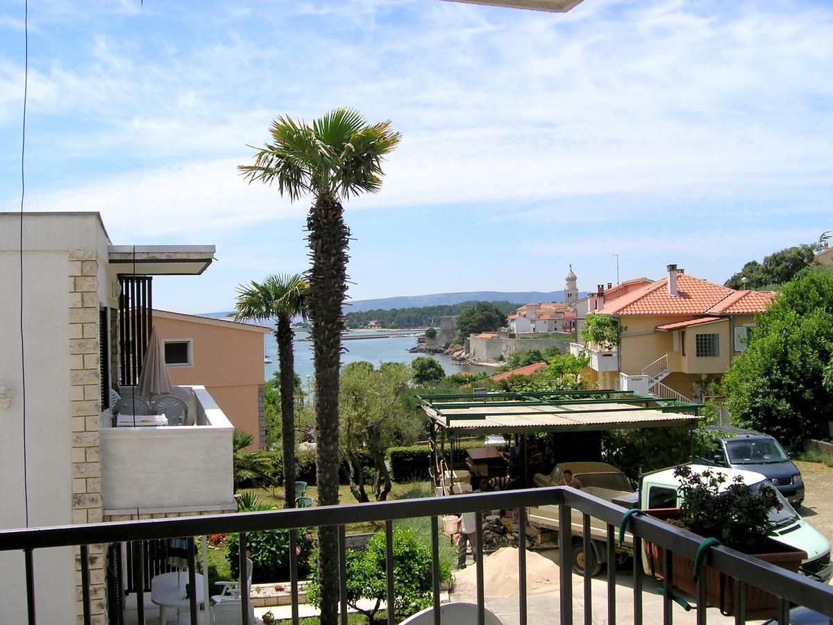 Apartmani Iskra Krk Town Exterior foto